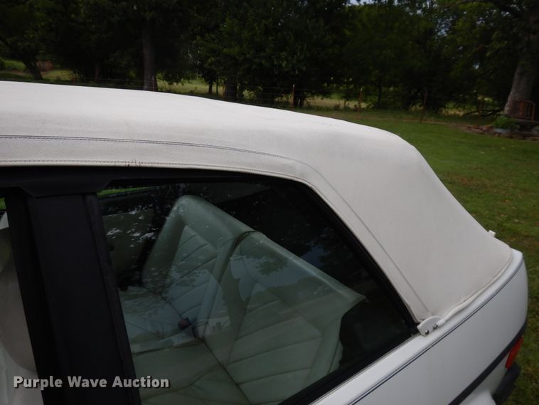 image for item GT9341 1987 Volkswagen Cabriolet convertible