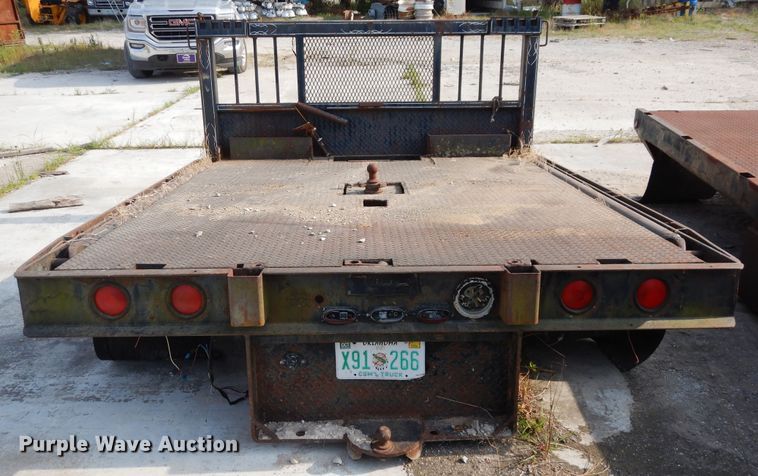 image for item GT9351 Steel flatbed