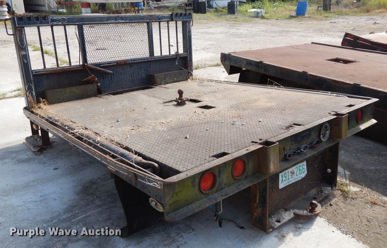 image for item GT9351 Steel flatbed