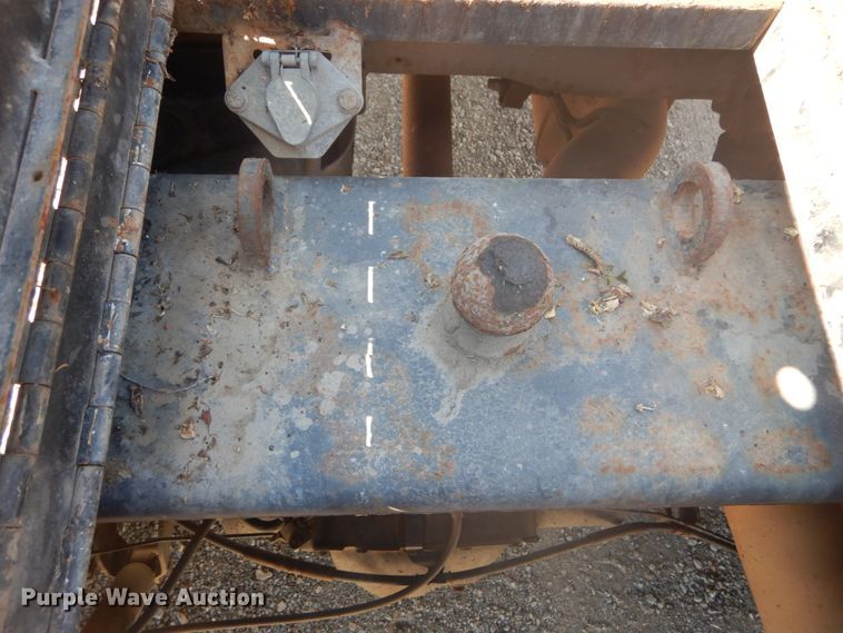 image for item GV9071 2008 Chevrolet Silverado 3500HD  Crew Cab flatbed pickup truck