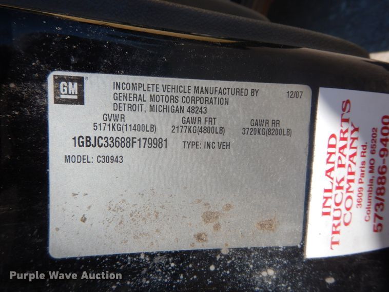 image for item GV9071 2008 Chevrolet Silverado 3500HD  Crew Cab flatbed pickup truck