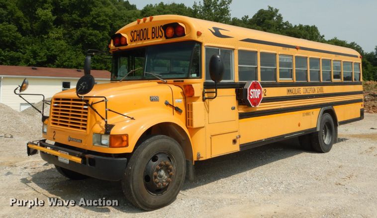 image for item GV9091 2004 International 3800 school bus