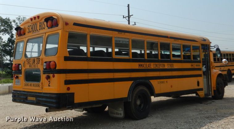 image for item GV9091 2004 International 3800 school bus