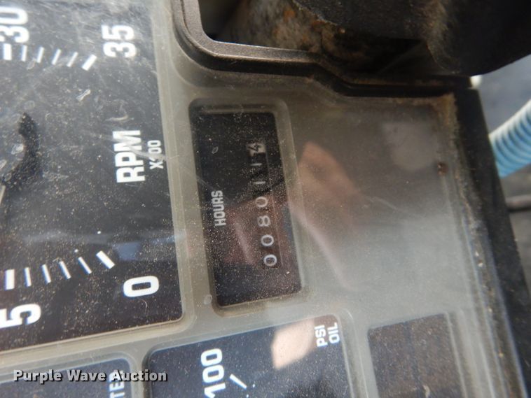 image for item GV9091 2004 International 3800 school bus
