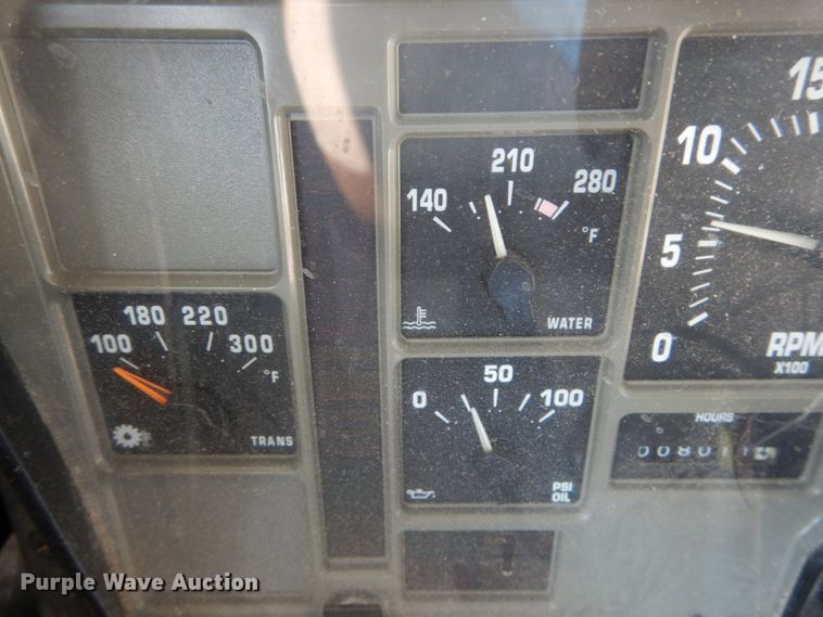 image for item GV9091 2004 International 3800 school bus