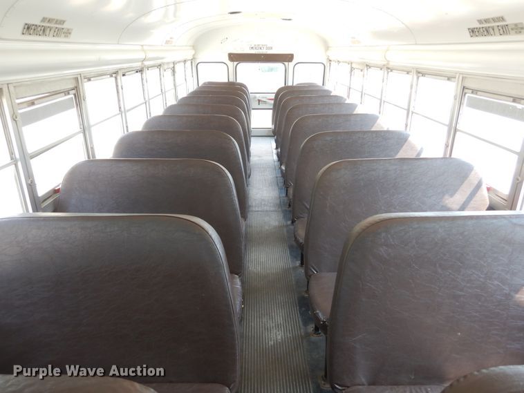 image for item GV9091 2004 International 3800 school bus