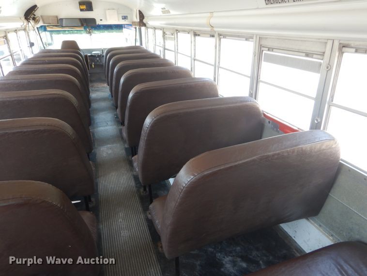 image for item GV9091 2004 International 3800 school bus