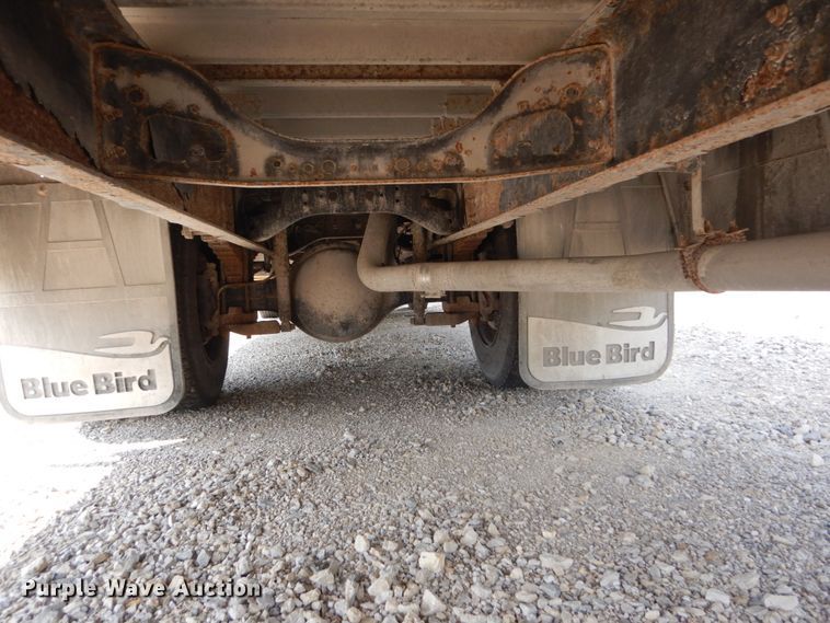 image for item GV9091 2004 International 3800 school bus