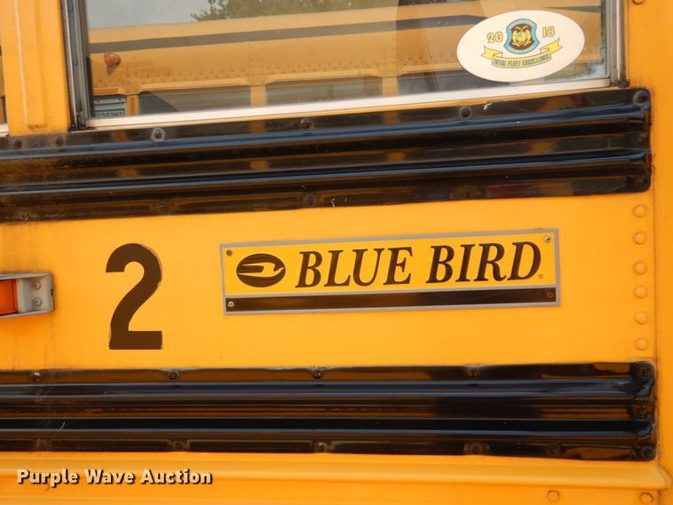 image for item GV9091 2004 International 3800 school bus