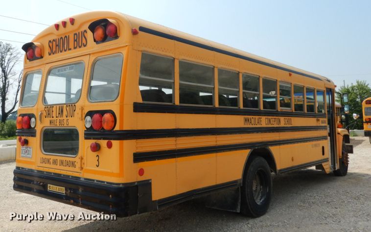 image for item GV9092 2000 Chevrolet B7 school bus
