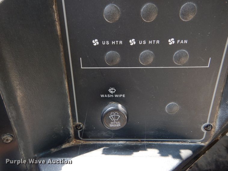 image for item GV9092 2000 Chevrolet B7 school bus