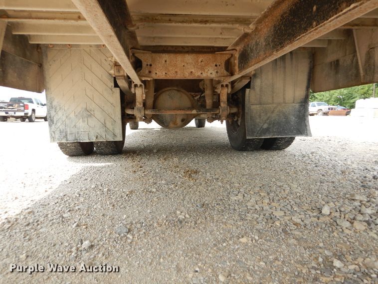 image for item GV9092 2000 Chevrolet B7 school bus