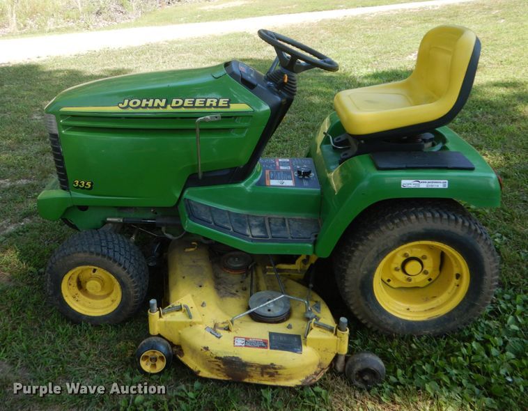 image for item GV9114 John Deere 335 lawn mower