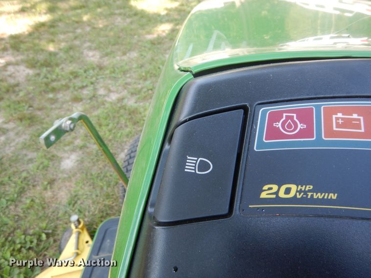 image for item GV9114 John Deere 335 lawn mower