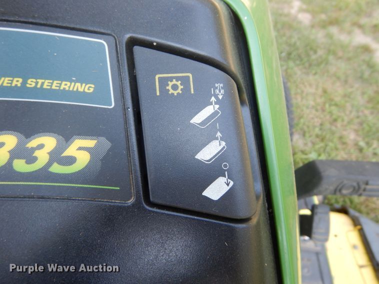 image for item GV9114 John Deere 335 lawn mower