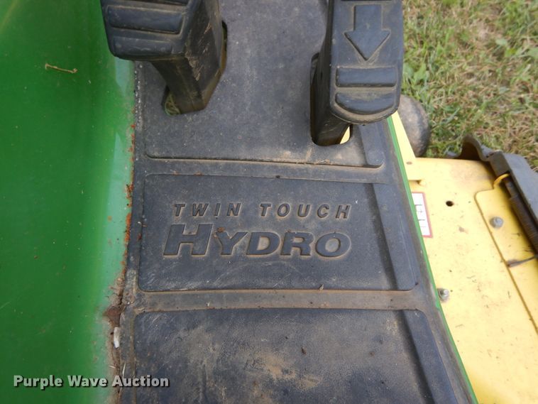 image for item GV9114 John Deere 335 lawn mower