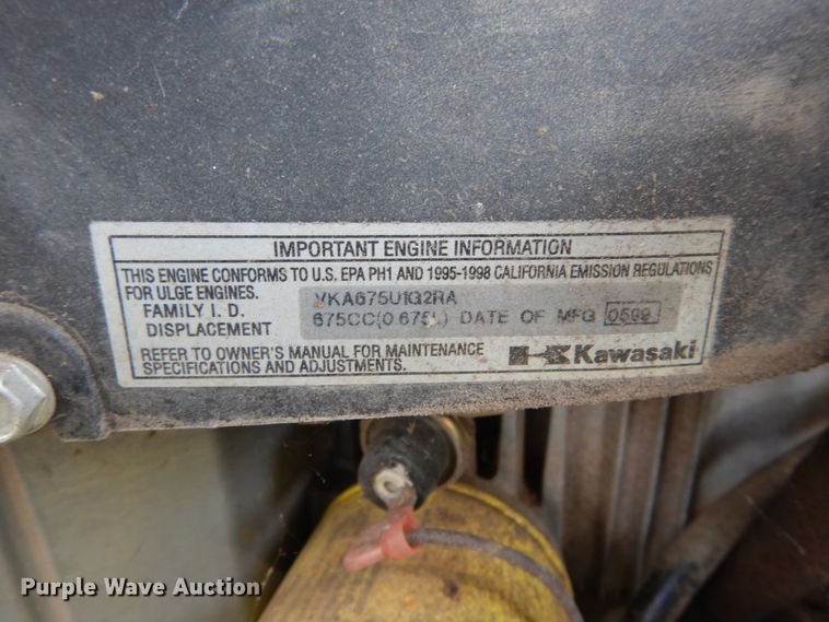 image for item GV9114 John Deere 335 lawn mower