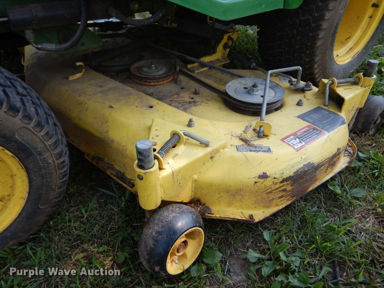 image for item GV9114 John Deere 335 lawn mower