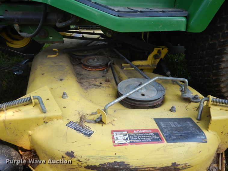 image for item GV9114 John Deere 335 lawn mower