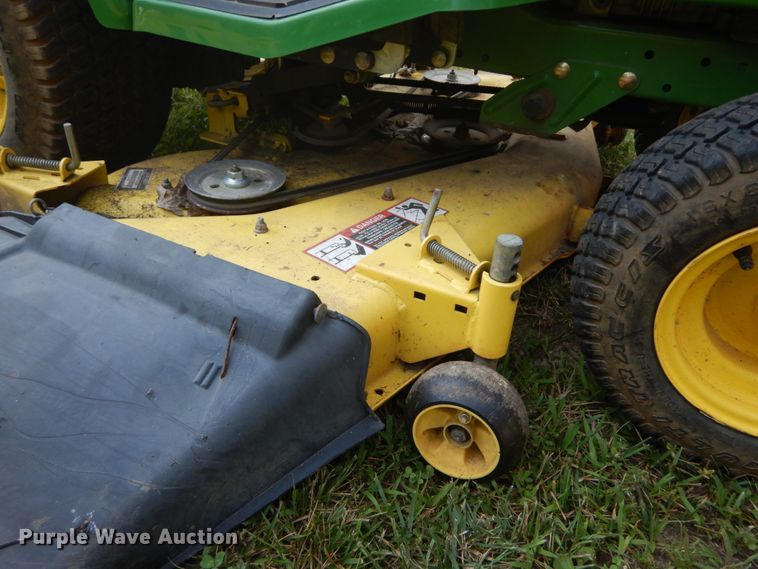 image for item GV9114 John Deere 335 lawn mower