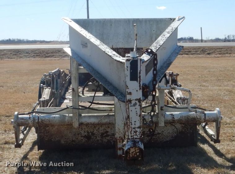 image for item GW9552 1992 Life Time EPG452OW equipment trailer