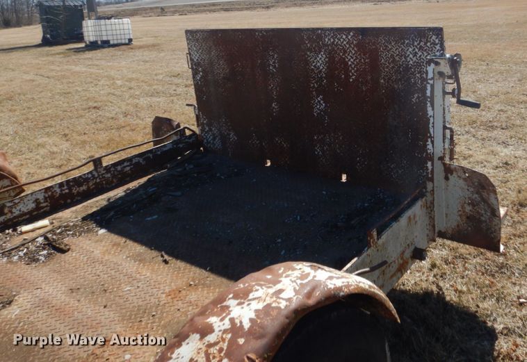 image for item GW9552 1992 Life Time EPG452OW equipment trailer