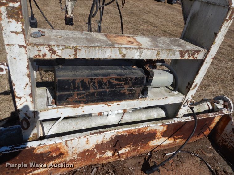 image for item GW9552 1992 Life Time EPG452OW equipment trailer