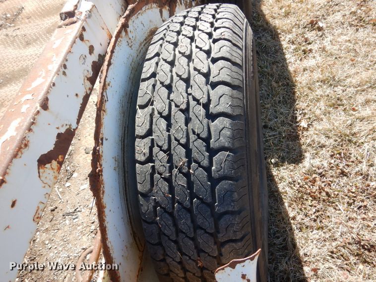 image for item GW9552 1992 Life Time EPG452OW equipment trailer