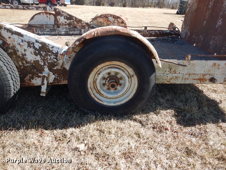 image for item GW9552 1992 Life Time EPG452OW equipment trailer