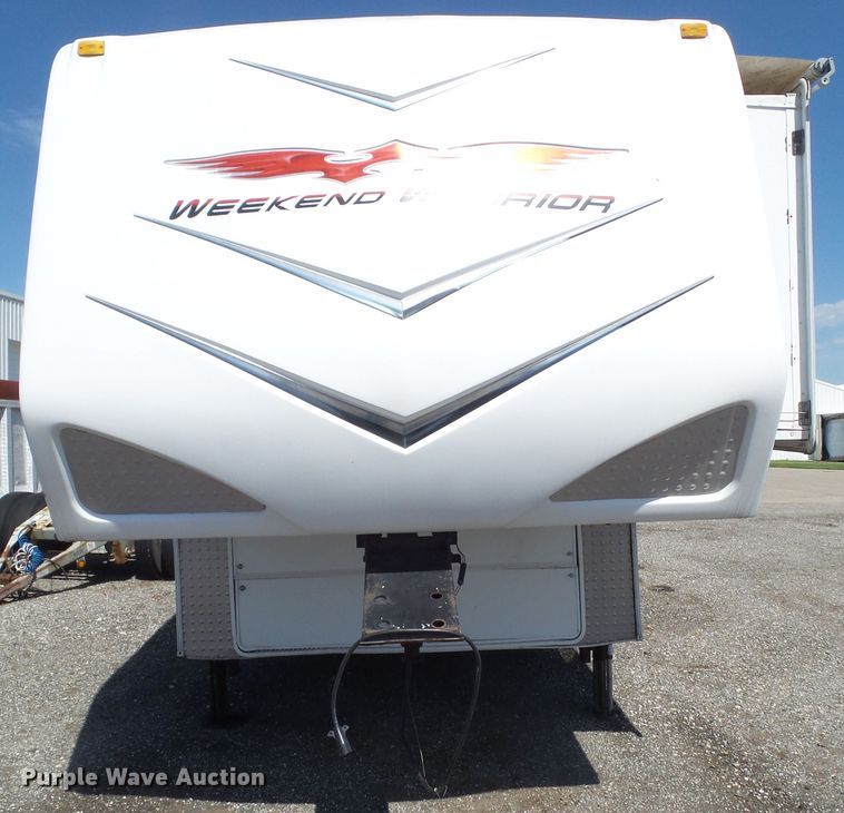 image for item GX9092 2008 Weekend Warrior Full Throttle  toy hauler camper