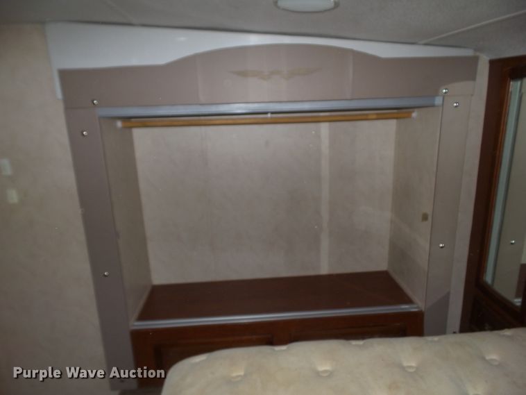 image for item GX9092 2008 Weekend Warrior Full Throttle  toy hauler camper