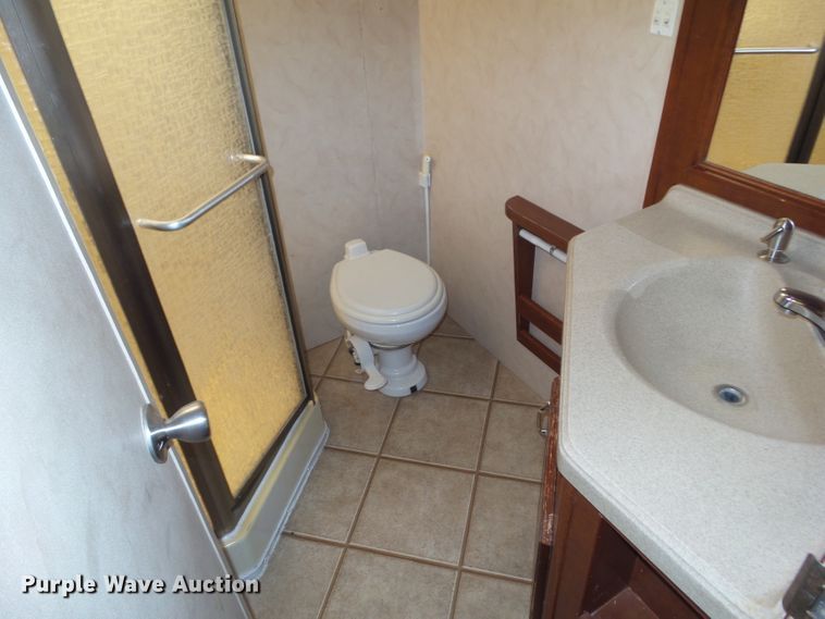 image for item GX9092 2008 Weekend Warrior Full Throttle  toy hauler camper