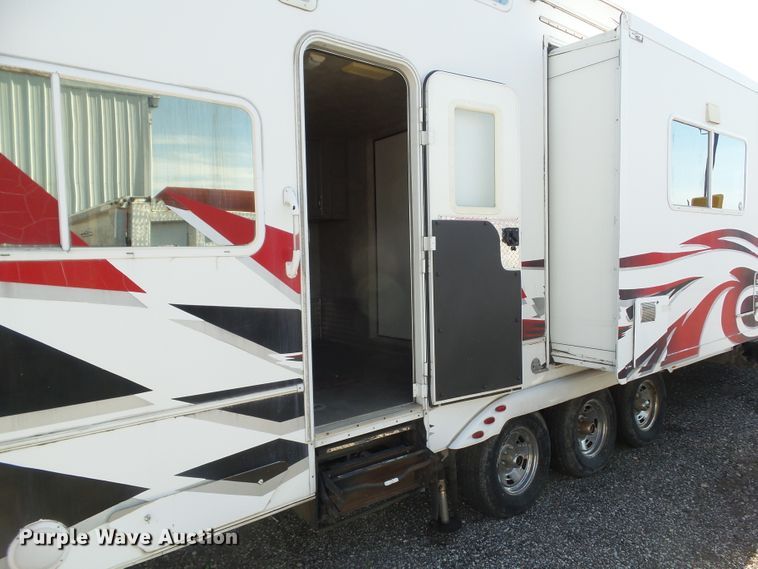 image for item GX9092 2008 Weekend Warrior Full Throttle  toy hauler camper