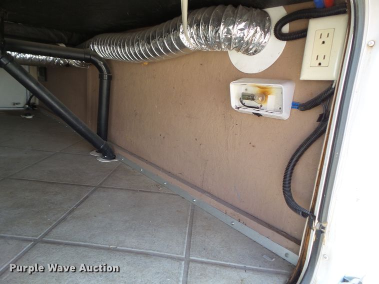 image for item GX9092 2008 Weekend Warrior Full Throttle  toy hauler camper