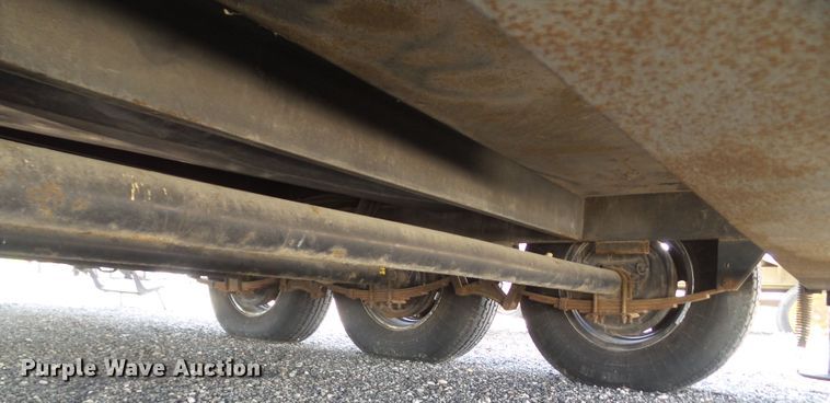 image for item GX9092 2008 Weekend Warrior Full Throttle  toy hauler camper