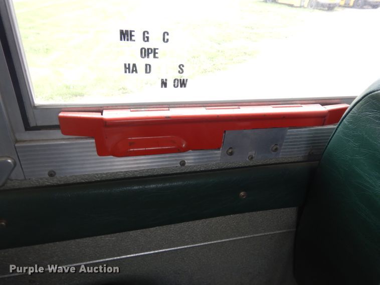 image for item GY9208 1997 International 3800 school bus