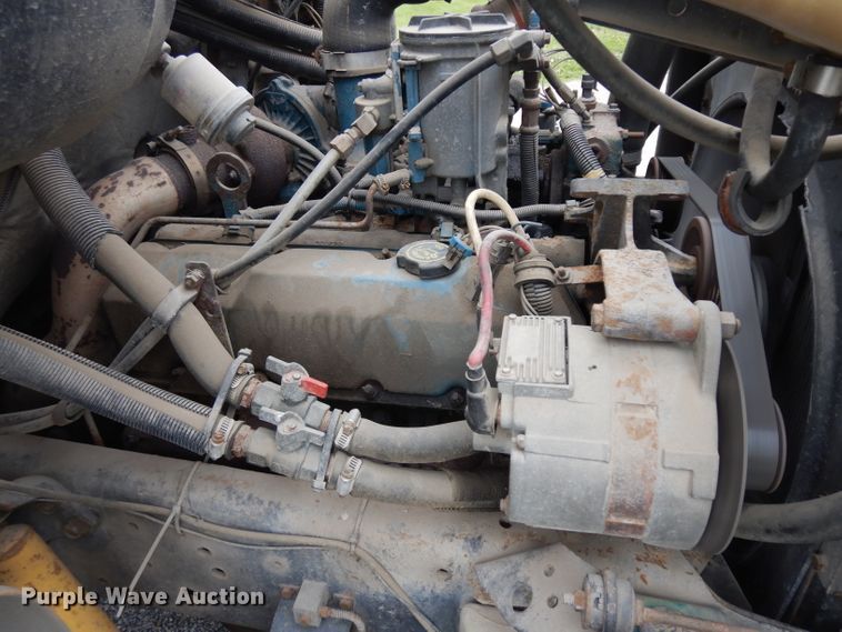 image for item GY9208 1997 International 3800 school bus