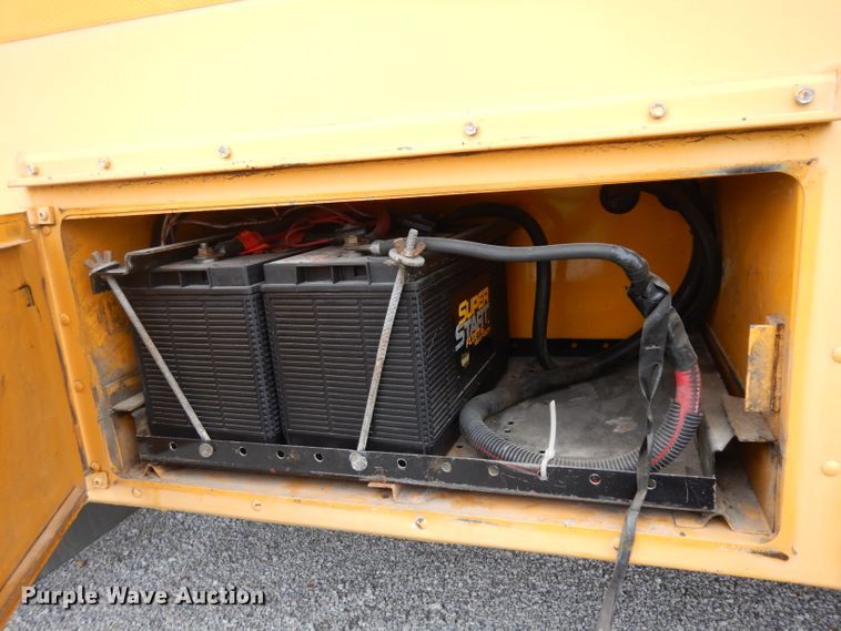 image for item GY9208 1997 International 3800 school bus