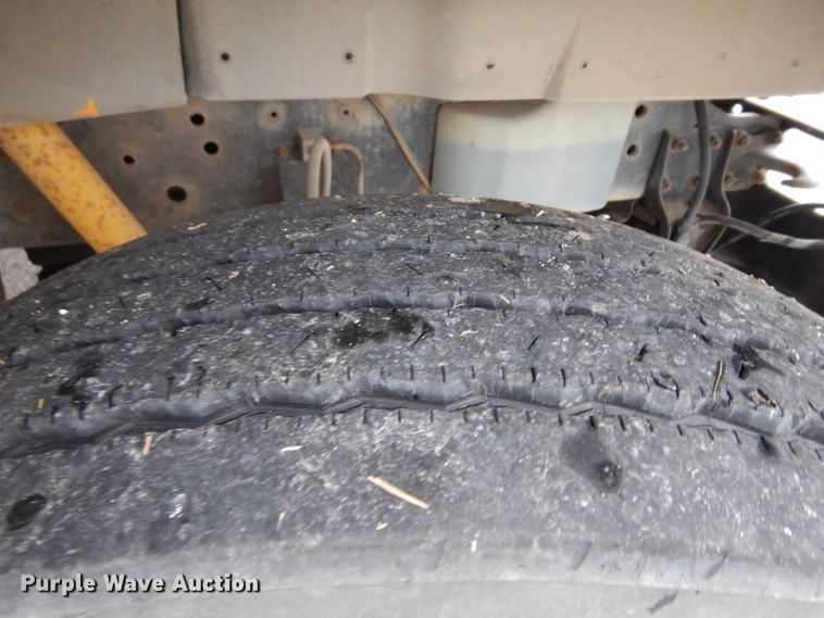 image for item GY9208 1997 International 3800 school bus