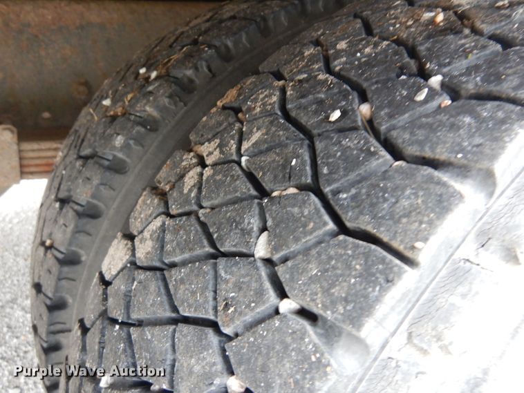 image for item GY9208 1997 International 3800 school bus