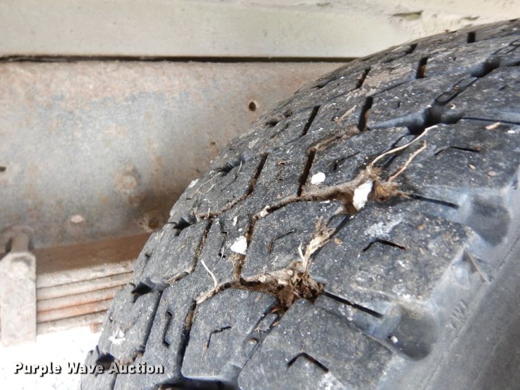 image for item GY9208 1997 International 3800 school bus