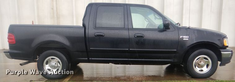 image for item GY9827 2001 Ford F150  SuperCrew pickup truck