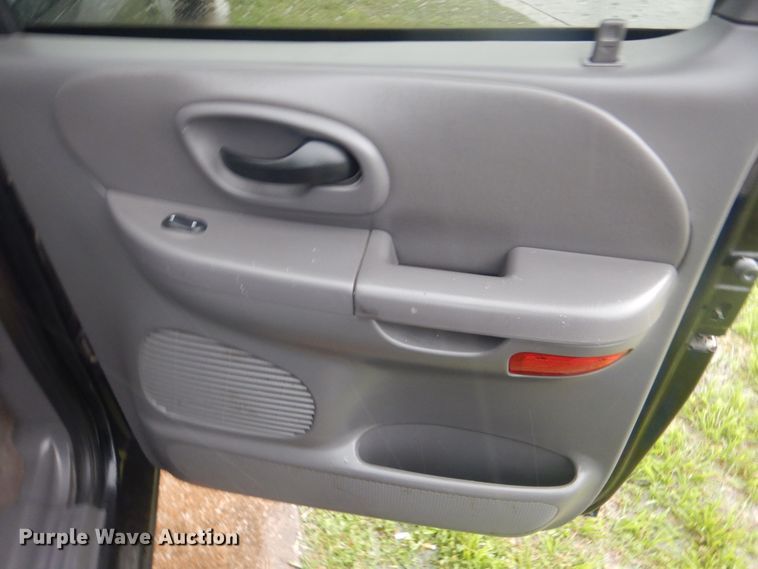 image for item GY9827 2001 Ford F150  SuperCrew pickup truck