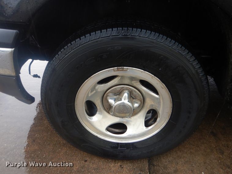 image for item GY9827 2001 Ford F150  SuperCrew pickup truck