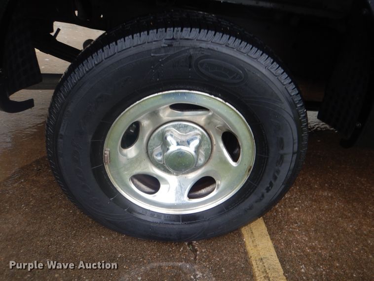 image for item GY9827 2001 Ford F150  SuperCrew pickup truck