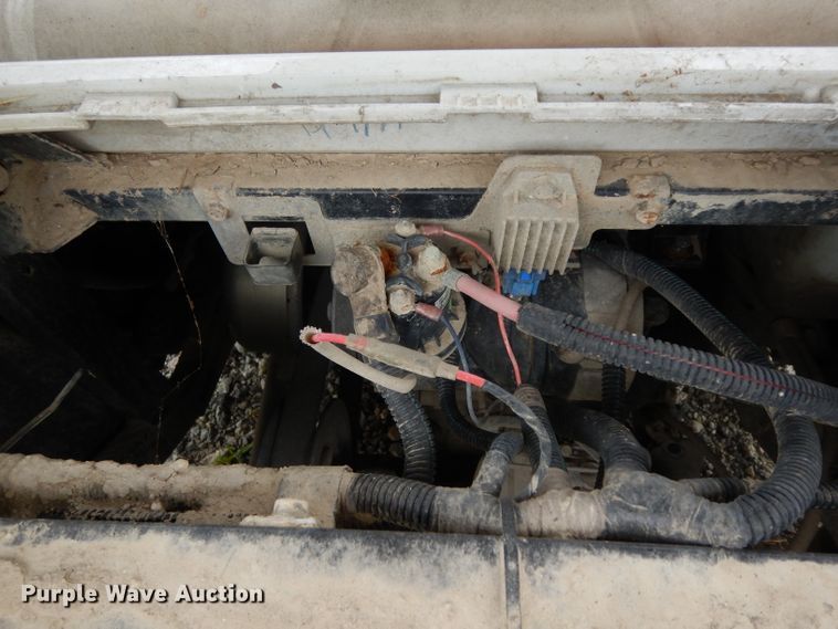 image for item HC9666 2012 Yamaha Concierge 6  golf cart