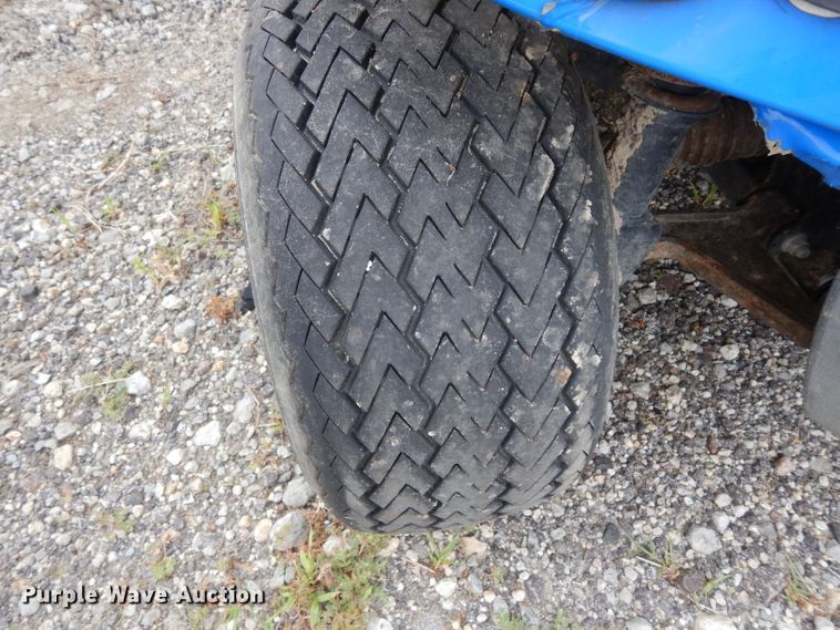 image for item HC9666 2012 Yamaha Concierge 6  golf cart