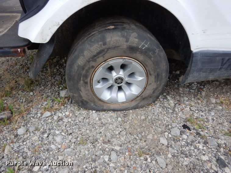 image for item HC9666 2012 Yamaha Concierge 6  golf cart