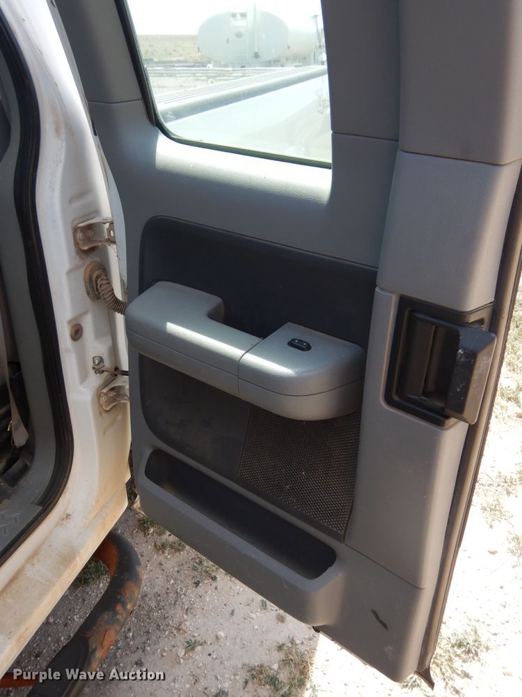 image for item HM9227 2006 Ford F150  SuperCab pickup truck