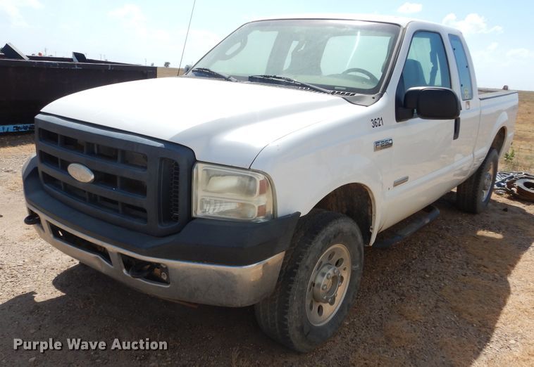 image for item HM9235 2007 Ford F250 Super Duty  SuperCab pickup truck